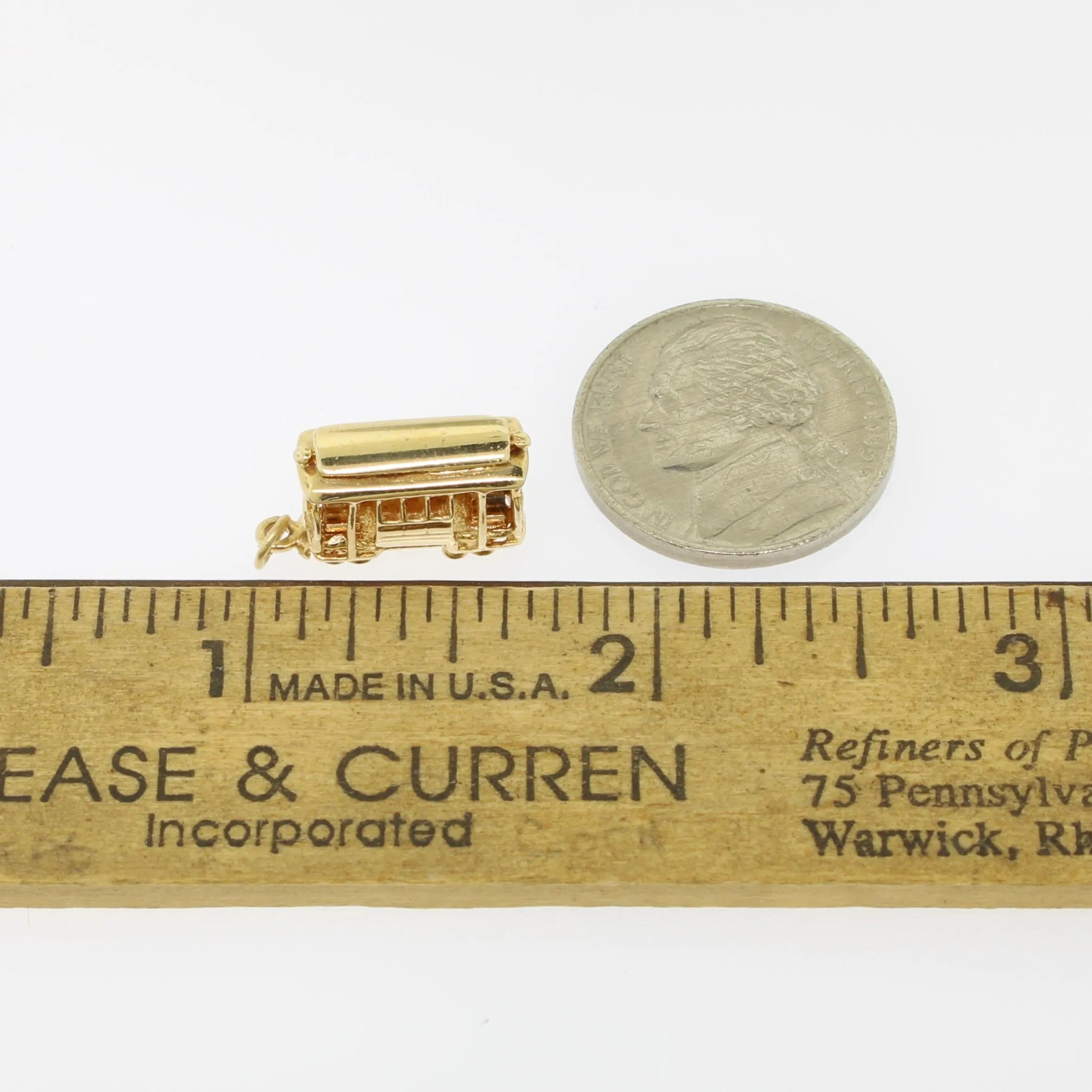 14K Yellow Gold Streetcar Pendant (Estate Jewelry)