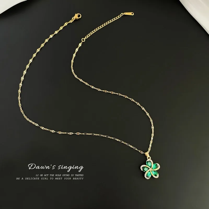 Green Zircon Flowers Pendant Necklace