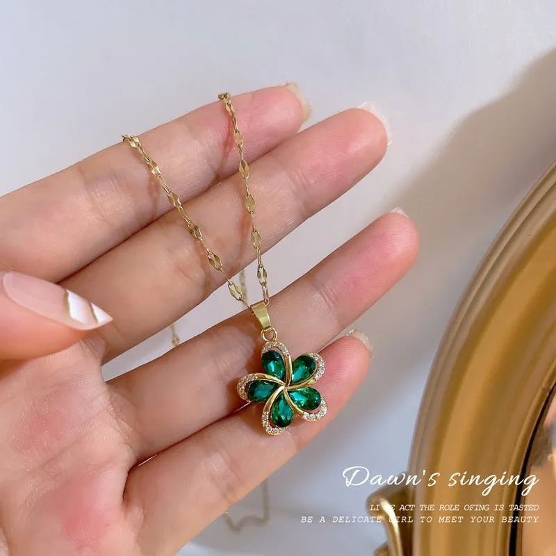 Green Zircon Flowers Pendant Necklace