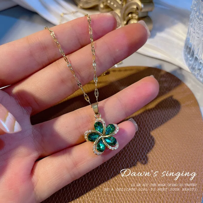 Green Zircon Flowers Pendant Necklace