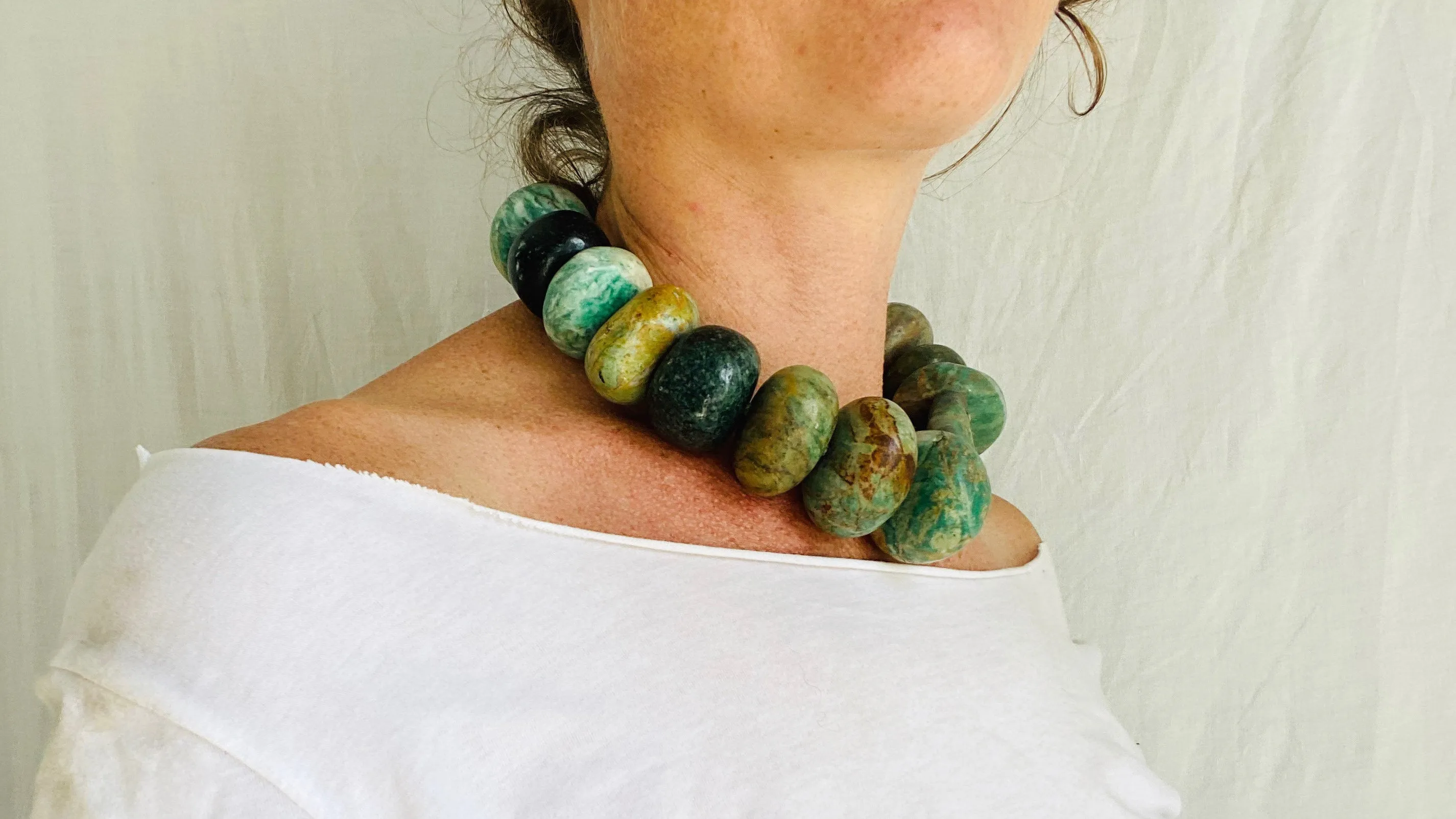 Guatemalita Necklace with Jadeite and Silver. Replica