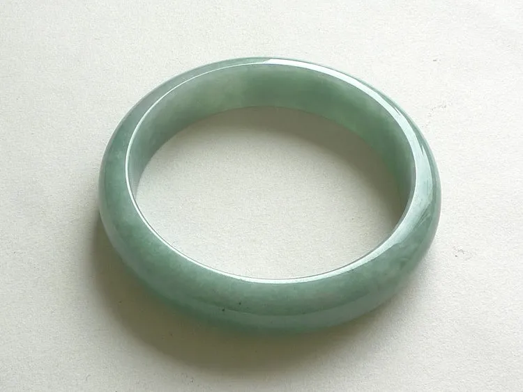 Natural Jade Bangle Jadeite Bangle Internal Diameter 56.5mm BER779