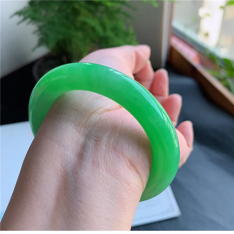 Natural Jade Bangle Jadeite Bangle Internal Diameter 58.0mm 00943