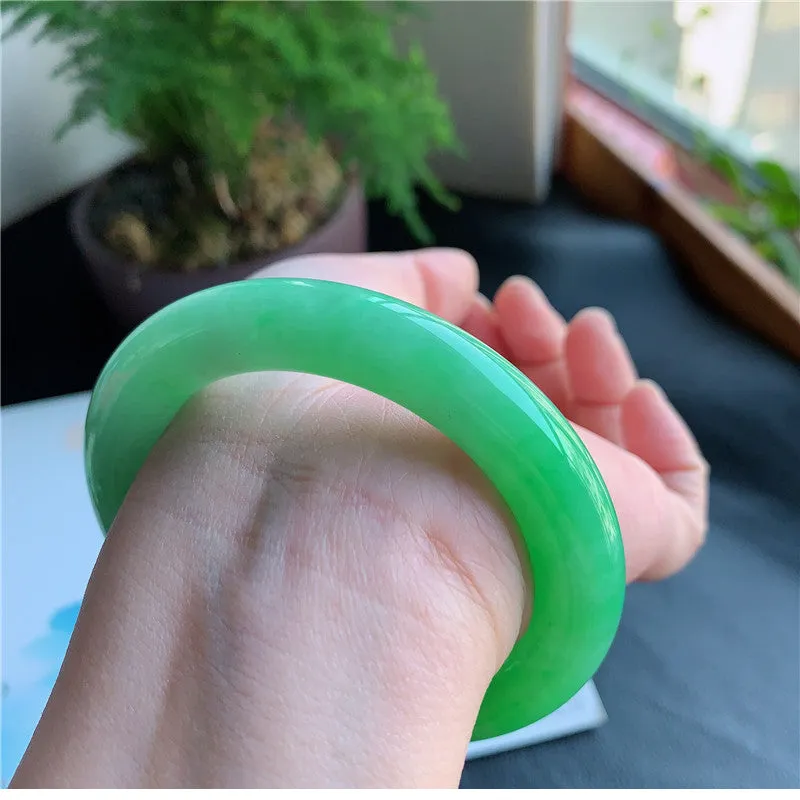 Natural Jade Bangle Jadeite Bangle Internal Diameter 58.0mm 00943