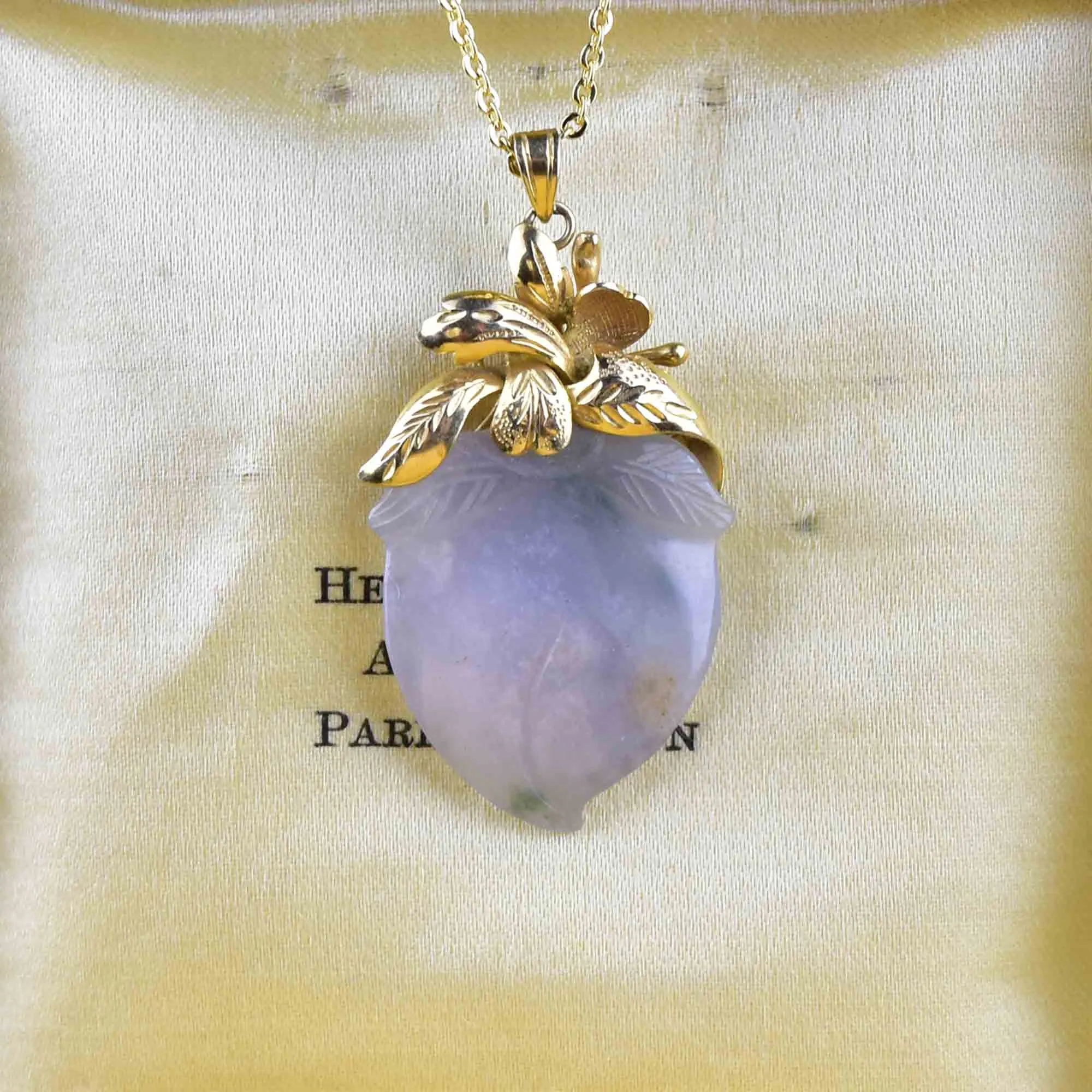 Vintage 14K Gold Carved Jade Acorn Pendant Necklace